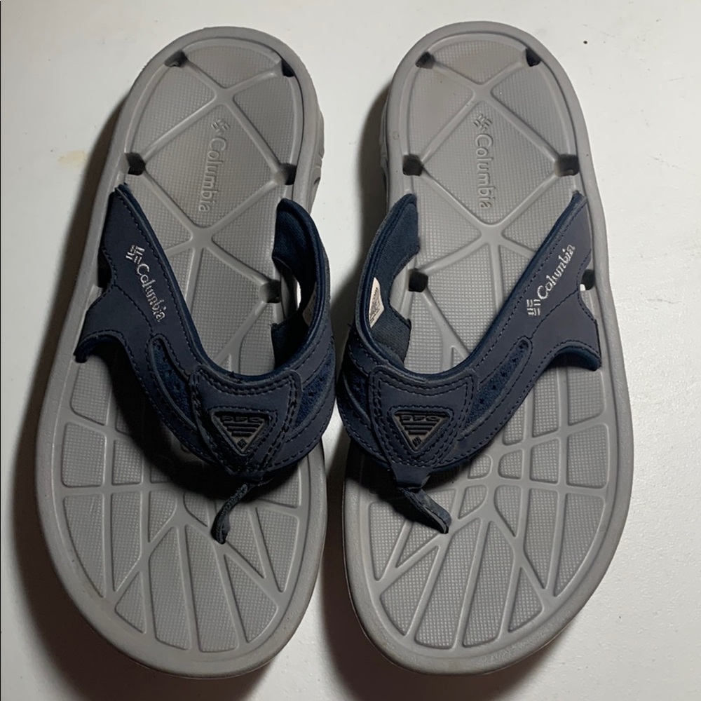 Men’s Columbia Blue and Gray Boatside Flip Flops with Textured Sole size 8 VGUC